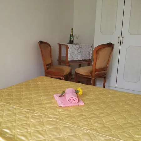 Adele Rooms Nova Lesna Homestay Nova Lesna