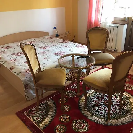 Homestay Adele Rooms Nova Lesna *
